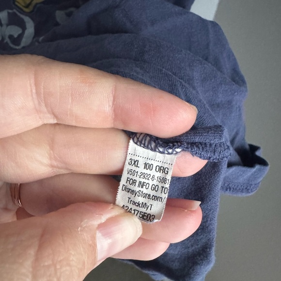 Disney Mickey Mouse T-Shirt graphic tee - Picture 3 of 4